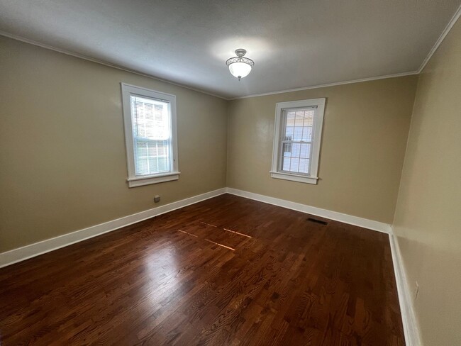 Photo - 232 Hickory Grove Blvd
