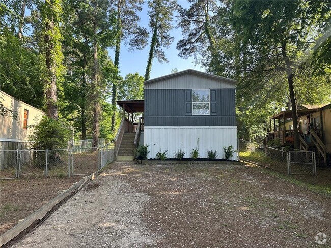 Building Photo - 13413 Commander Cir Rental
