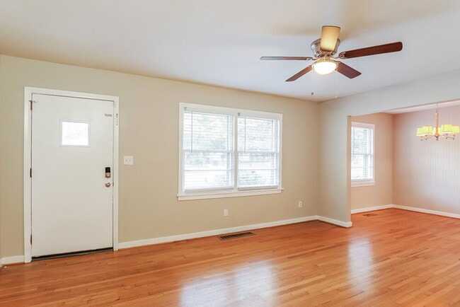 Photo - 216 Westwood Dr