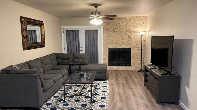 Sala de estar (2) - 356 W Harwood Rd