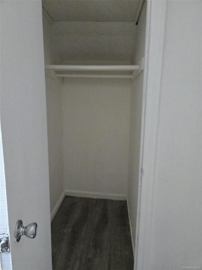 Photo - 717 Henry St Unit 2