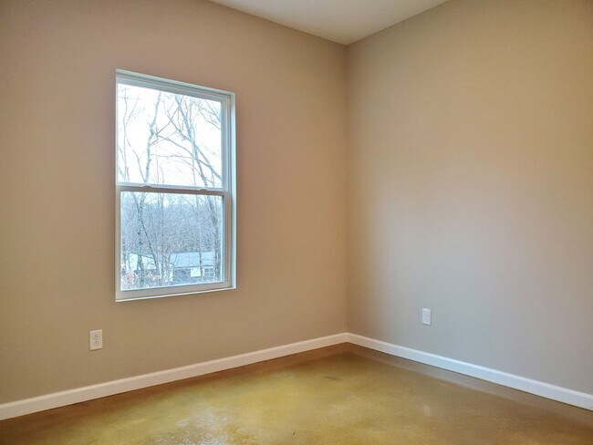 Photo - 3 bed, 1 bath Apartment Unit 217 Cane Creek