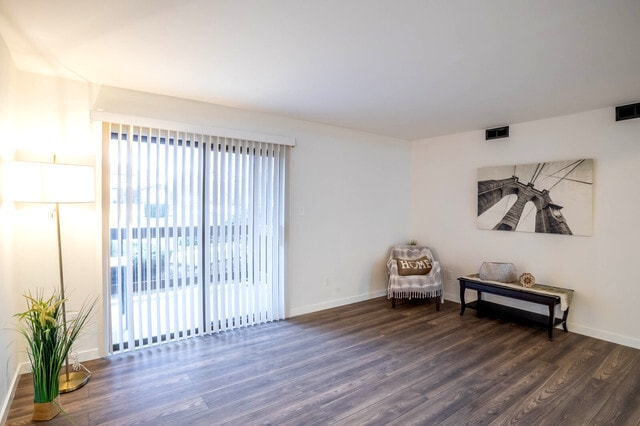 Photo - 800 Brook Dr