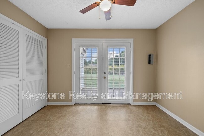 Photo - 1070 Pembroke Oak Grove Rd