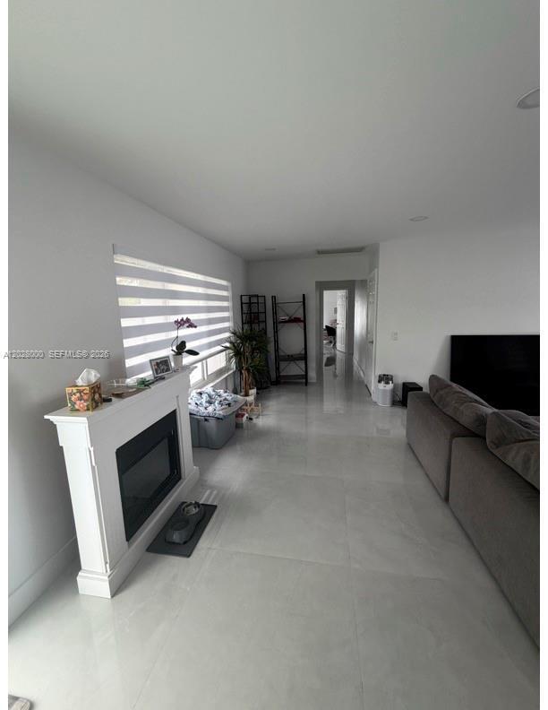 Photo - 1110 S 14th Ave