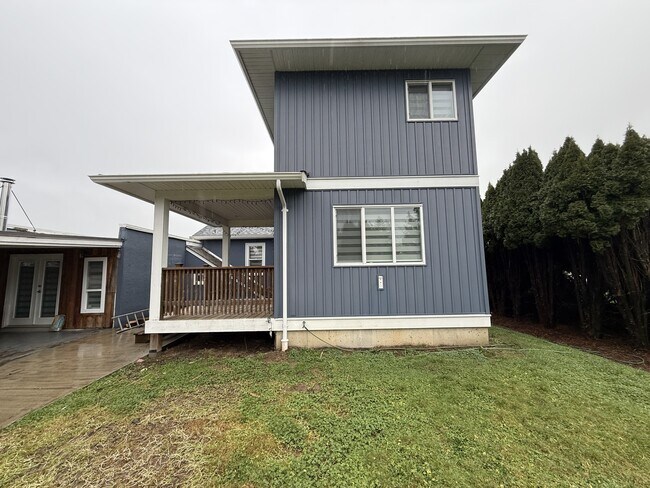 Photo - 9419 McNaught Rd