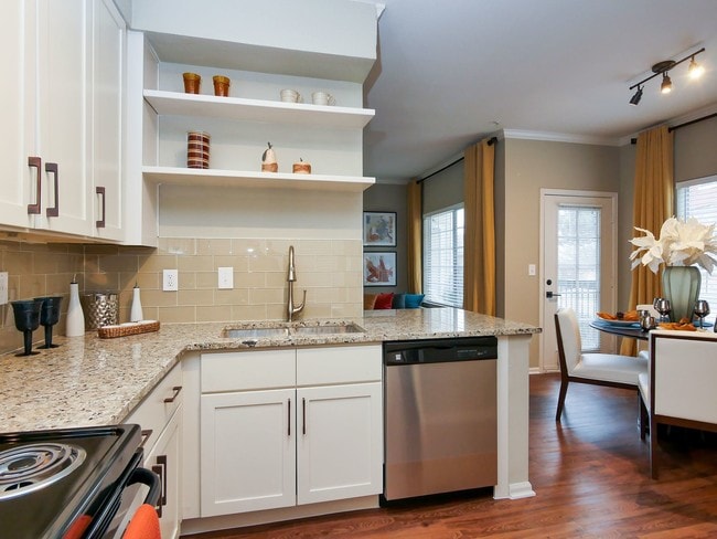 The Covington On Cherry Creek By Cortland Apartments For Rent In