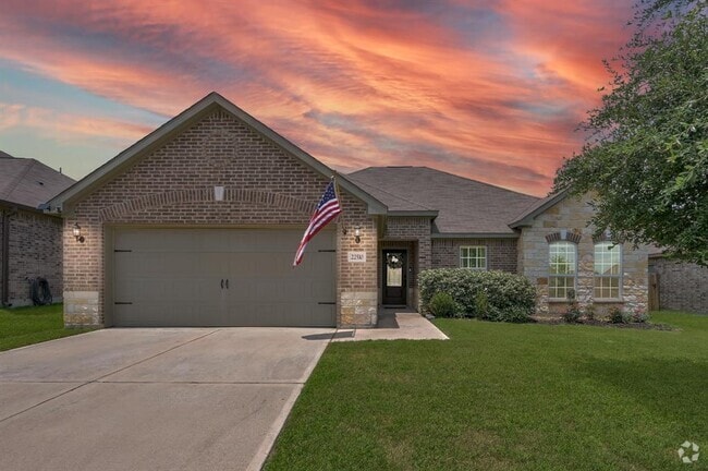 Building Photo - 22510 Red Sparrow Dr Rental