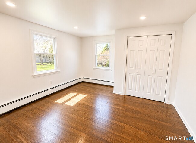 Photo - 530 River Rd