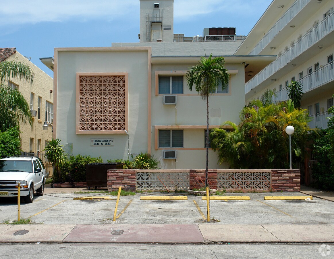 Photo - 1531-1533 Drexel Ave Apartments