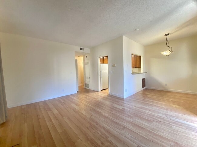 Photo - Homey 1-bedroom condo in Newark - convenient location! Unit D