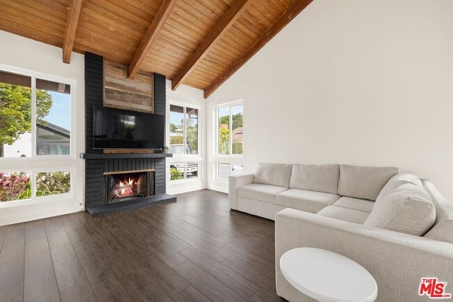 Photo - 1329 Avenida de Cortez