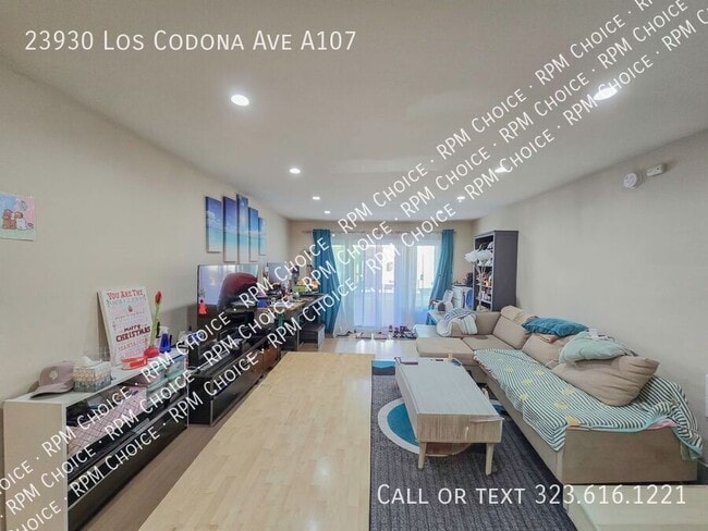 Photo - 23930 Los Codona Ave