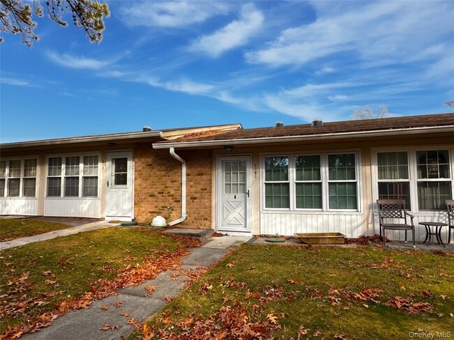 Building Photo - 312 Woodbridge Dr Unit C