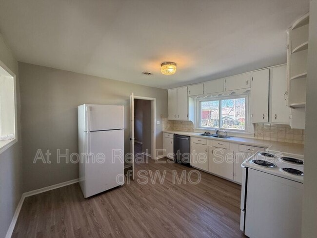 Photo - 1465 E Seminole St