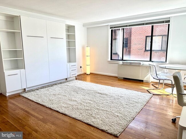 Photo - 5112 MacArthur Blvd NW Unit 201