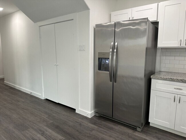 Photo - For Lease | 3 Bed, 2 Bath |1,150 Sq Ft