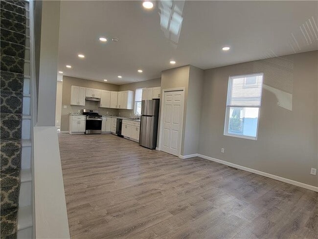 Photo - 1040 Wilson Pl