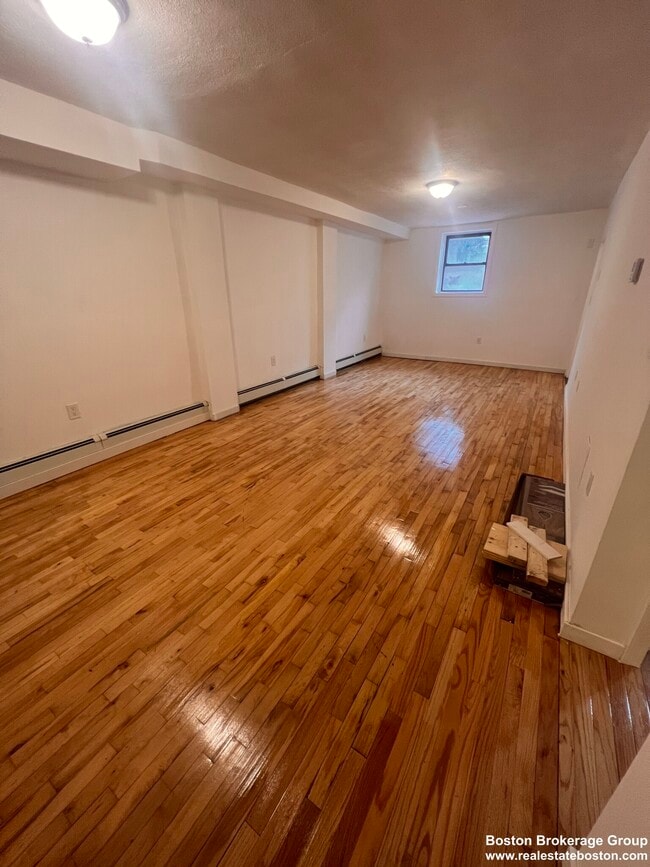 Photo - 15 Park Vale Ave Unit 3B