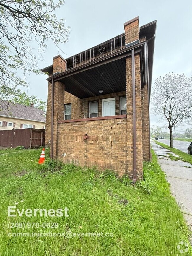 Building Photo - 5440 Milford St Rental