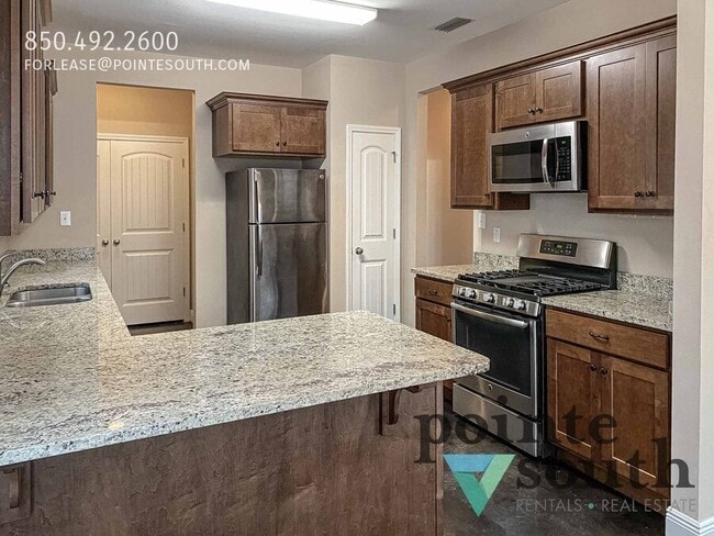 Photo - 12919A Churchill Dr-