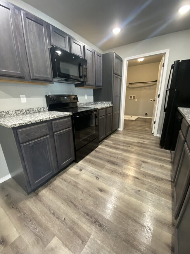 20th Place Apartments Joplin, MO