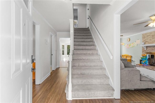 Photo - 2047 Birchcreft Dr