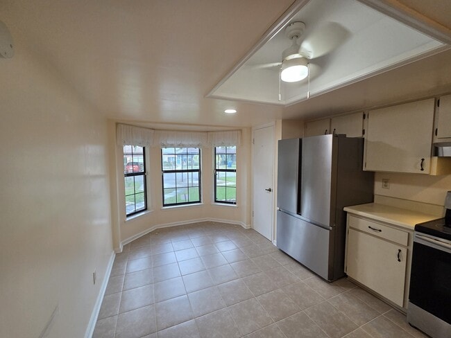 Photo - 35086 Whispering Oaks Blvd