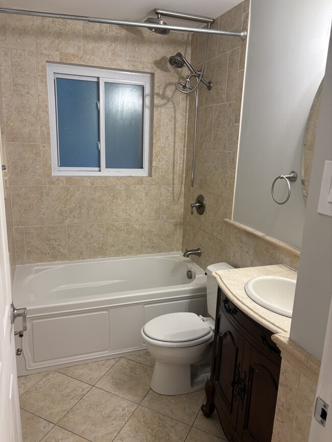 Photo - 448 Terryville Dr