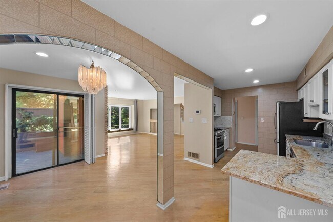 Photo - 148 Riverbend Dr