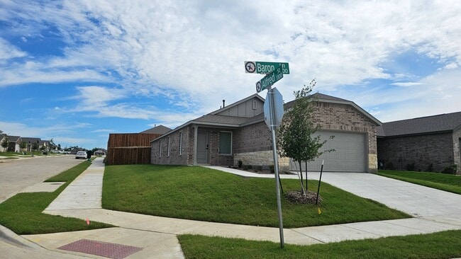 Photo - 1600 Baron Ln