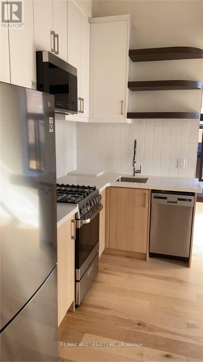 Photo - 299 Pacific Ave