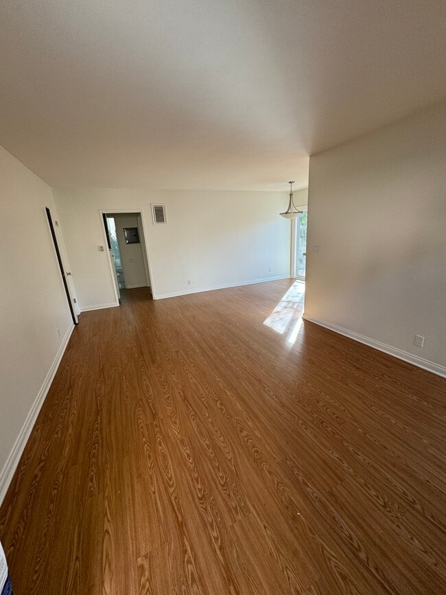 Photo - 8437 Blackburn Ave