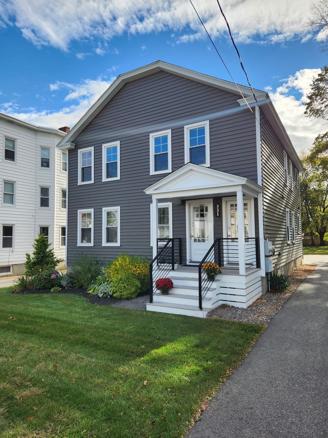 Building Photo - 331 Elm St Unit 2
