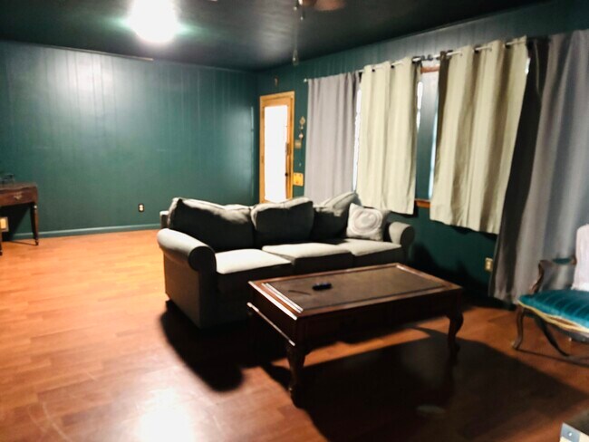 4901 Timber Ln