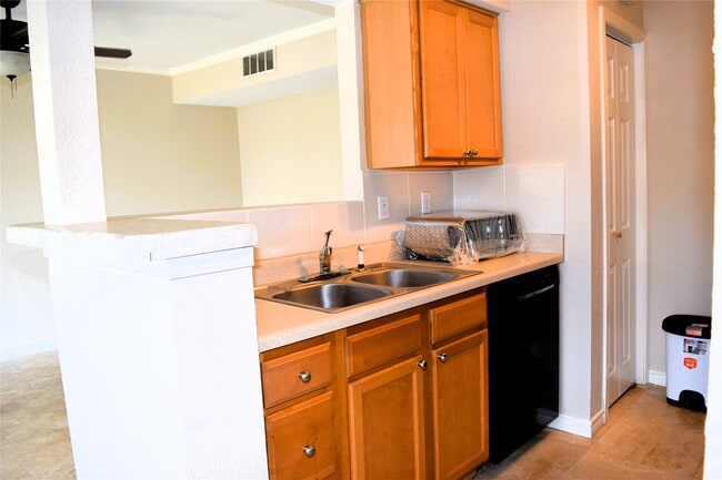 Photo - 4011 NASA Road 1 Unit True