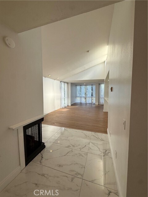 Photo - 575 Esplanade Unidad 303