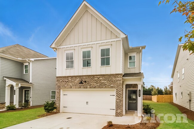 Photo - Tricon East Ridge