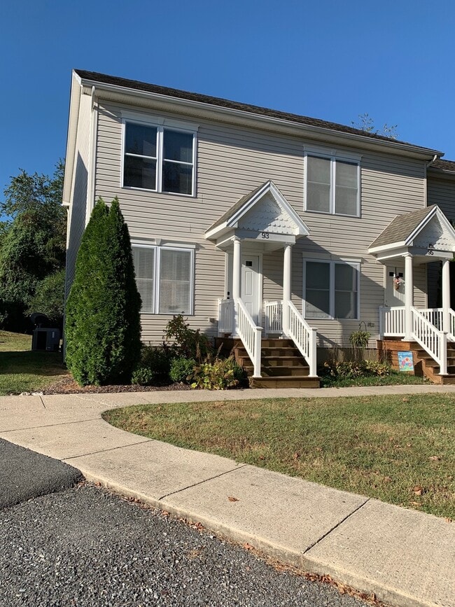 Photo - 2BR, 2.5 Ba End unit townhouse in Pikes Place