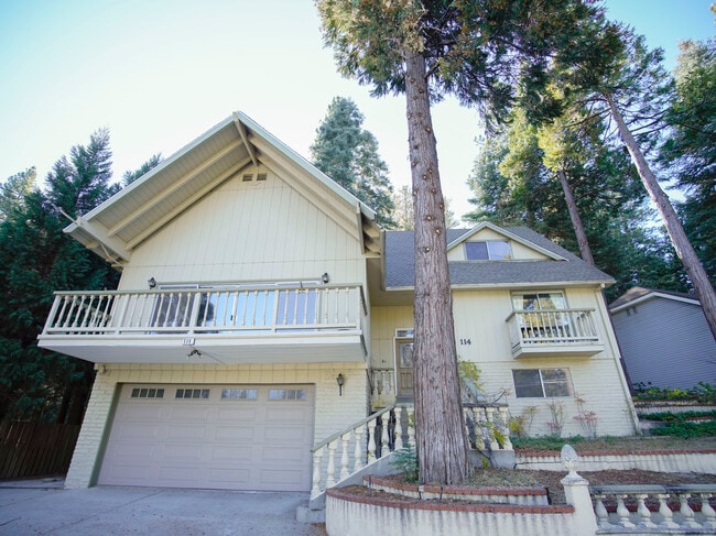 Photo - 114 Fairway Dr