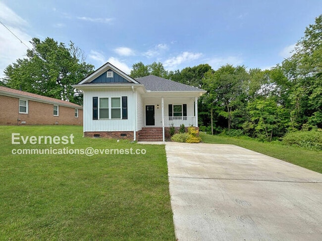Photo - 212 Malvern Dr SW Casa