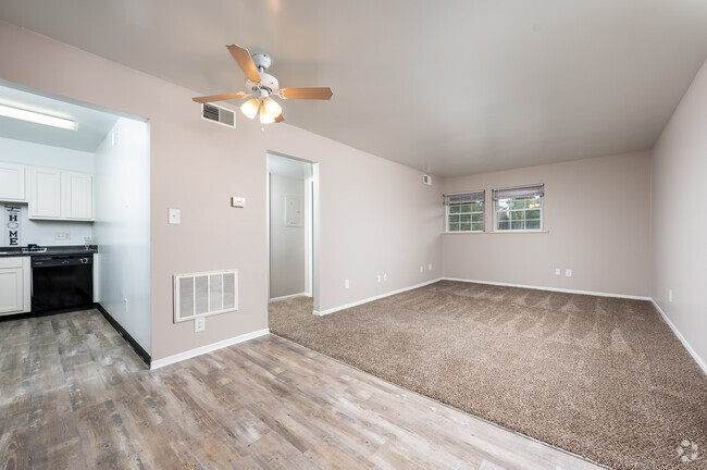 Interior Photo - Wood Creek Apartments