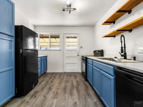 Building Photo - 1634 Hollywood Dr