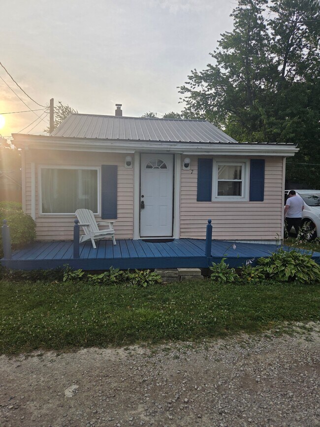 Photo - 7 Lake Hurst Dr