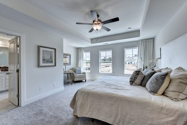 Photo - 108 Auburn Gate Ln