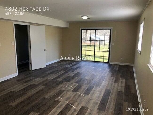 Photo - 4802 Heritage Dr