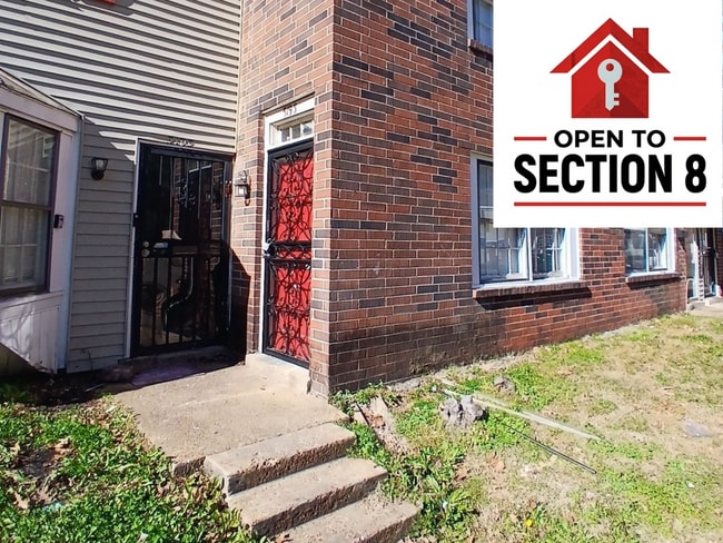Building Photo - Beautifully Renovated 2 Bed / 1.5 Bath Townhome – Move-In Ready!