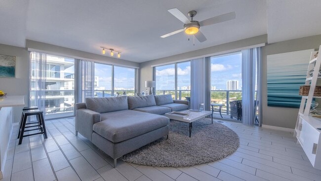 Photo - Emera Port Royale