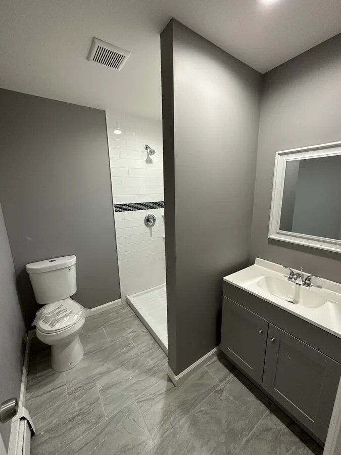 Photo - 87 Holbrook Rd Unit 5 - Across Bath 1st Floor