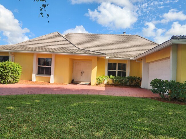 Photo - 2099 Greenview Cove Dr